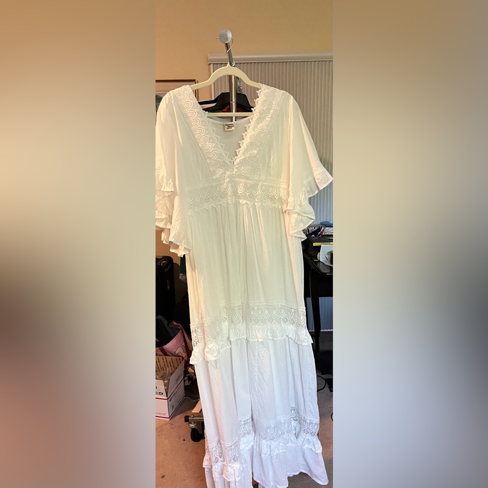Advance Apparels White Lace Maxi Dress
